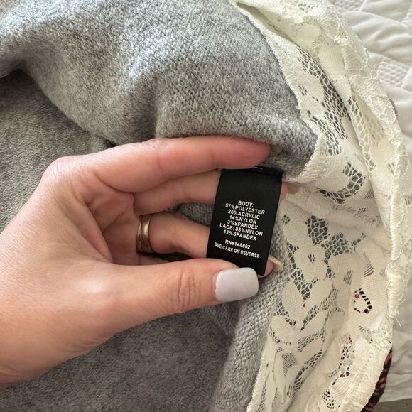 Torrid NWT Gray Lace Pullover Sweater Sz 3X - Picture 5 of 5